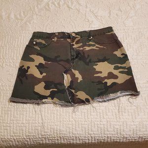Women’s Paris Blues Camo Jean Mini Skirt Size 9